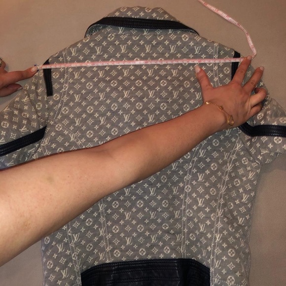 Louis Vuitton Monogram Jacket - Picture 9 of 9